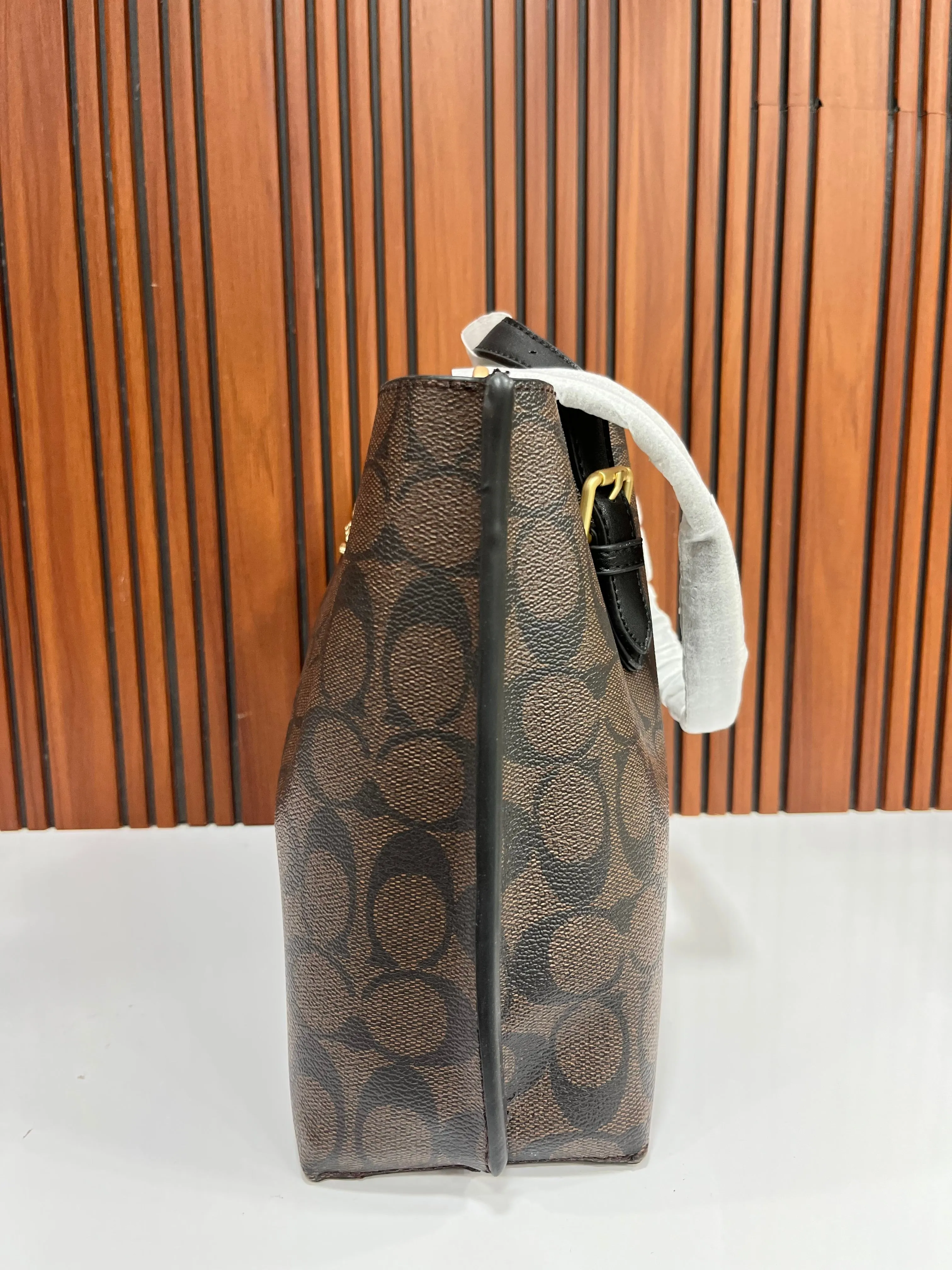 Coach (FC) Signature Canvas Medium Size Tote Bag
