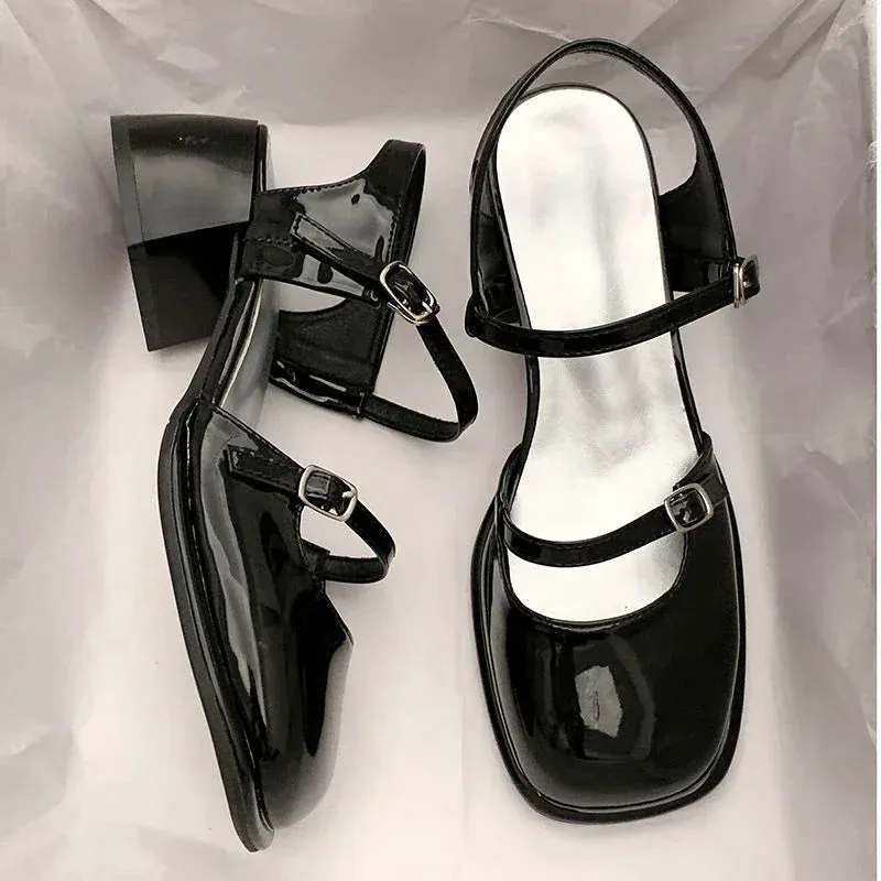 Elegant Sandals with a Casual Touch for Fall