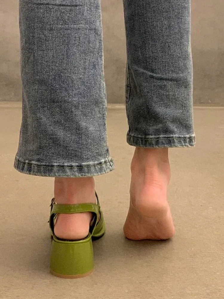 Elegant Sandals with a Casual Touch for Fall