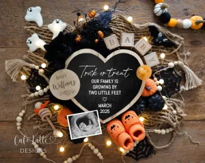 Halloween Digital Pregnancy Announcement - Heart & Ghosts