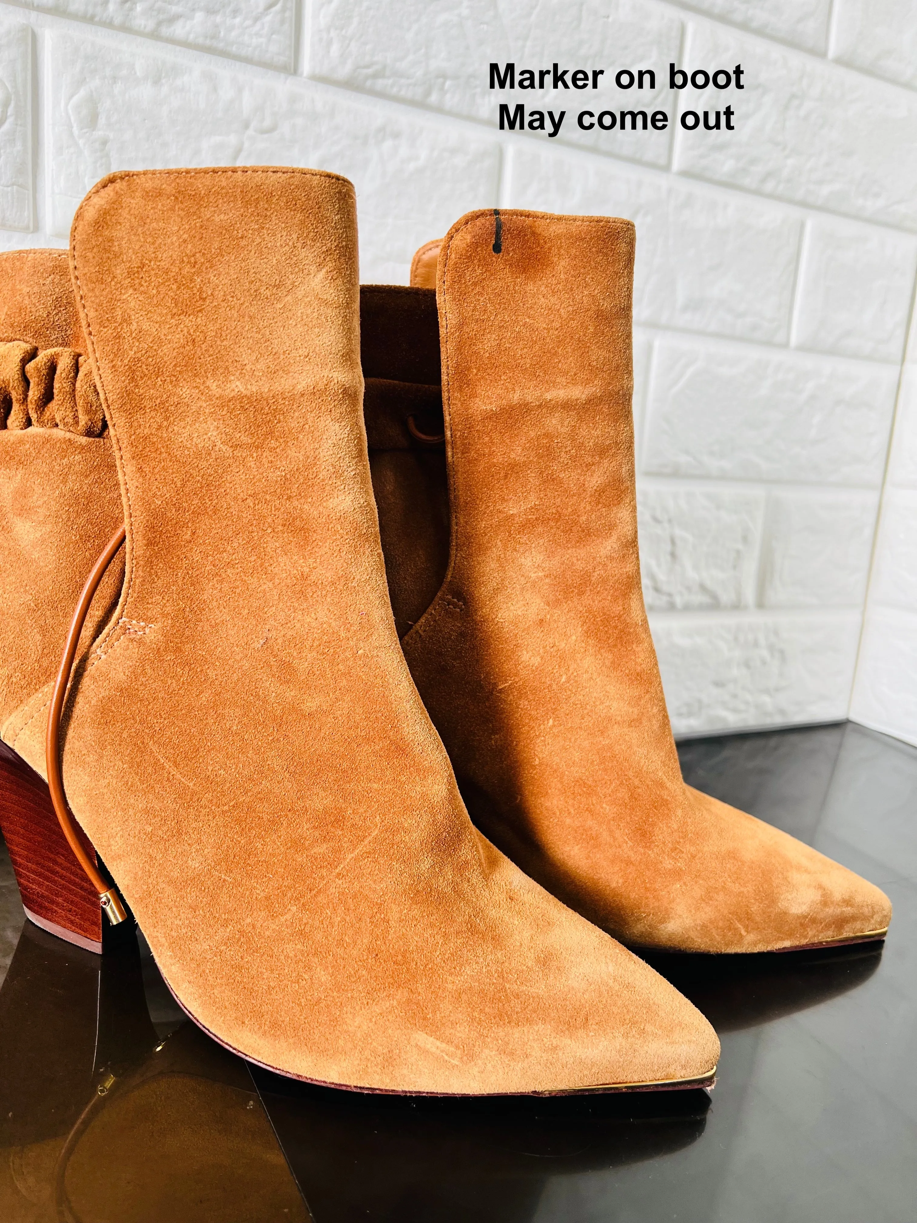 Item shows some use,AUTHENTIC TORY BURCH LILA SUEDE SCRUNCH ANKLE BOOTS, Sz 11M,Colour Rhum, Retails $595  view all photos before bidding, still great boots!