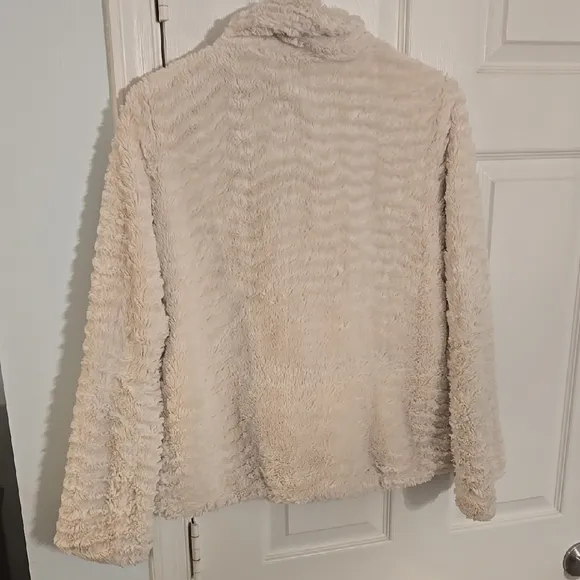 Patagonia Women's Cream Fleece Jacket
