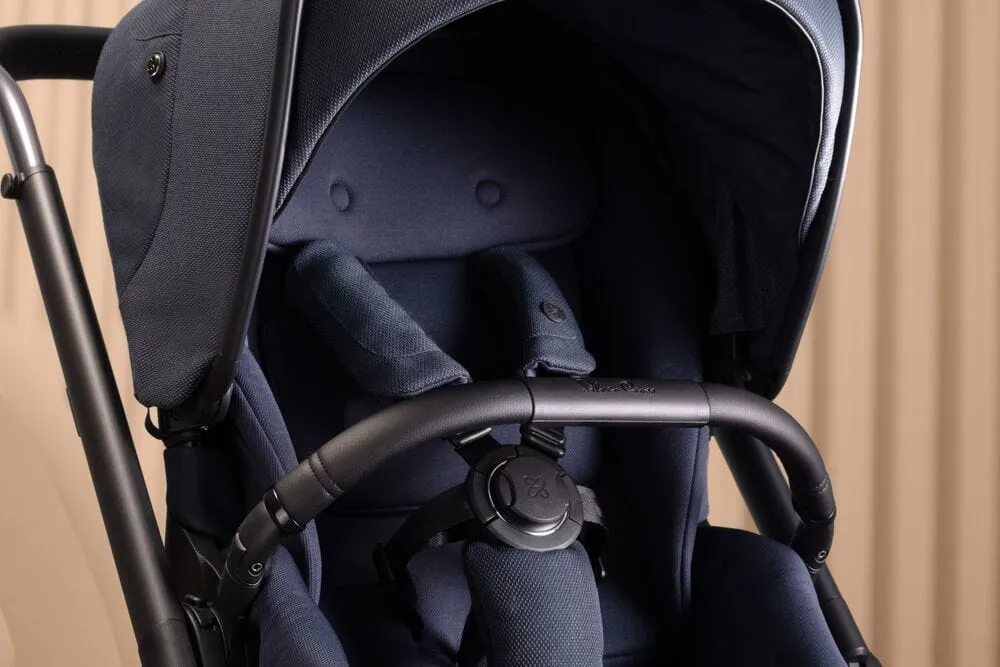 Silver Cross Reef with First Bed Folding Carrycot - Neptune