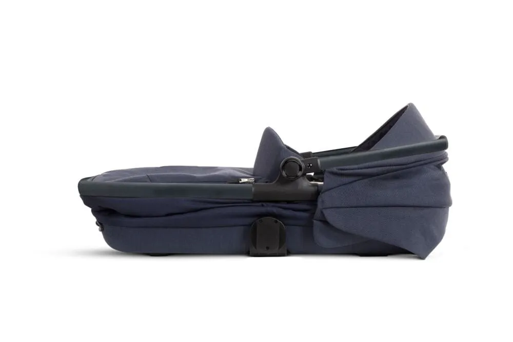 Silver Cross Reef with First Bed Folding Carrycot - Neptune