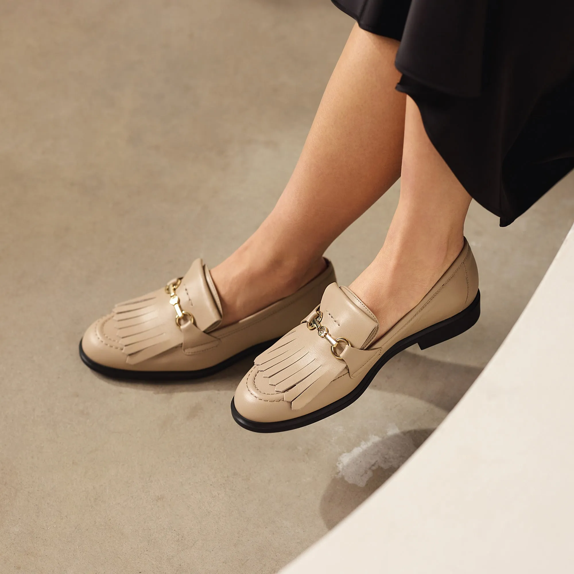 Vendôme Lave taupe calfskin leather loafers