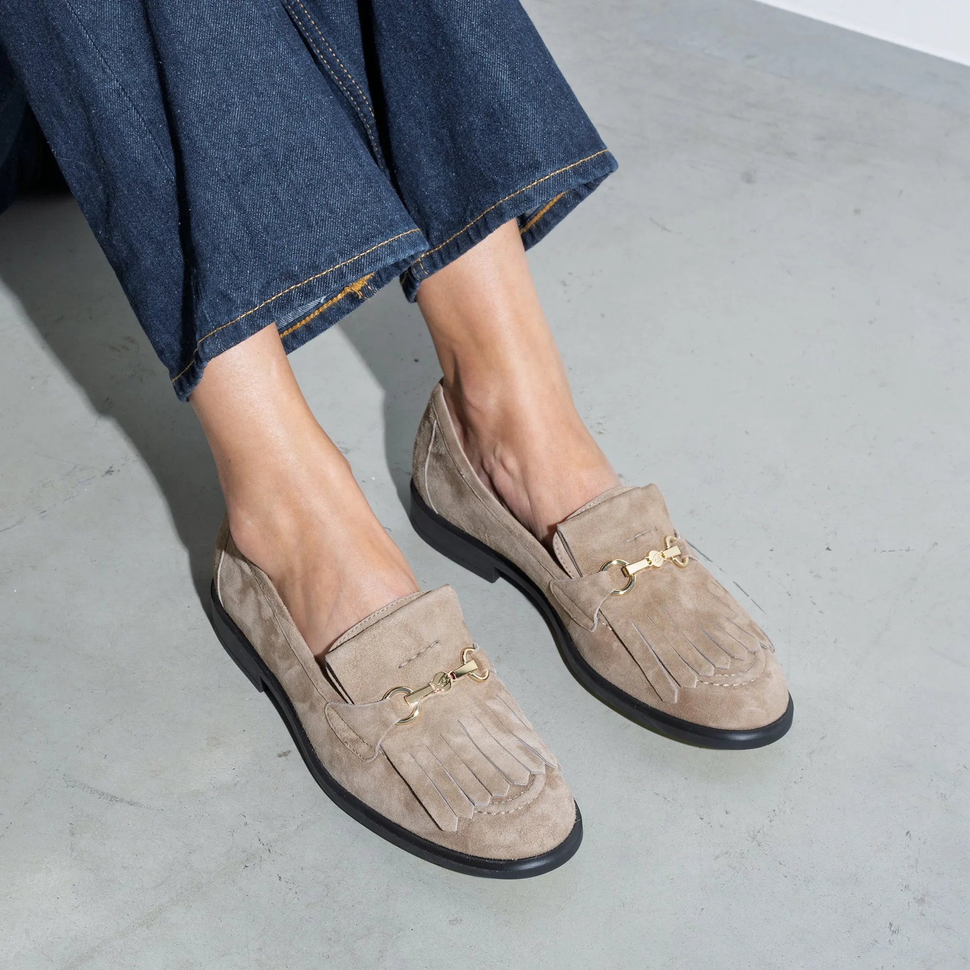 Vendôme Lave taupe suede loafers