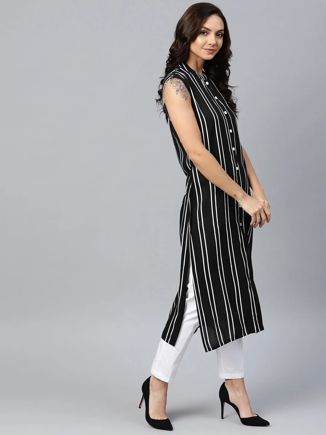 Women Black Striped Straight Kurta