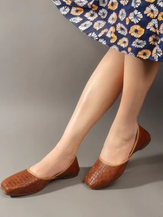 Women Textured Mojaris Flats